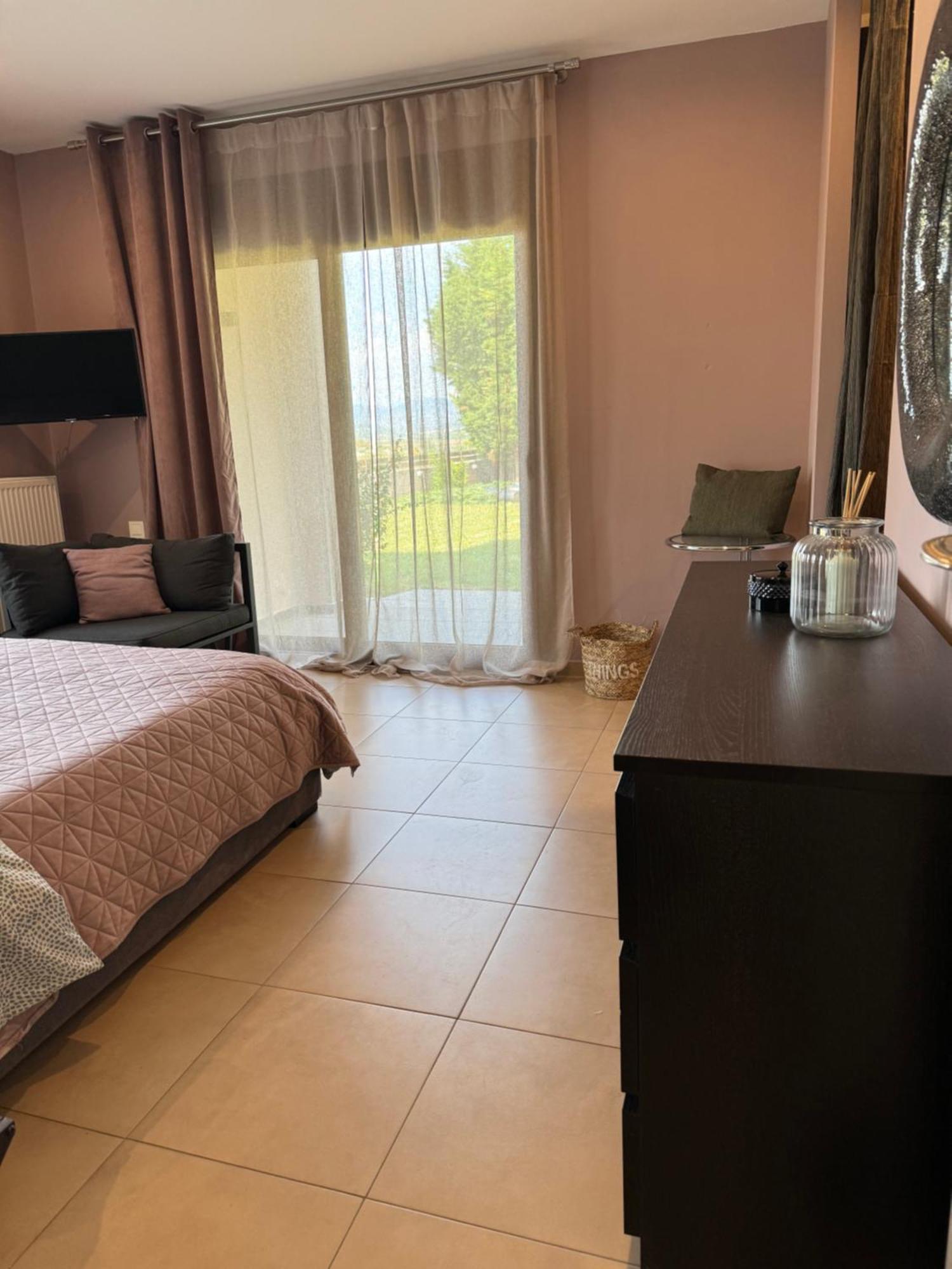 Casagreek Komotini Bed & Breakfast Exterior photo